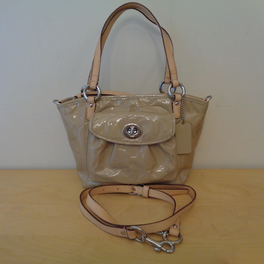 Coach Leah Crossbody Bag Embossed Patent Leather Small Handbag Putty Tan